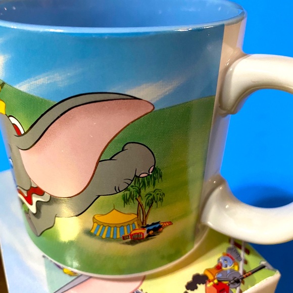 WALT DISNEY’S CLASSIC DUMBO VTG 90s NWT DISNEY STORE EXCLUSIVE CERAMIC MUG JAPAN - Picture 7 of 15
